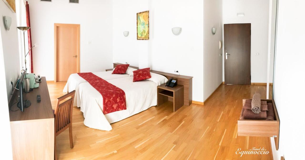 Hotel Baron Andilla Valdealgorfa Esterno foto