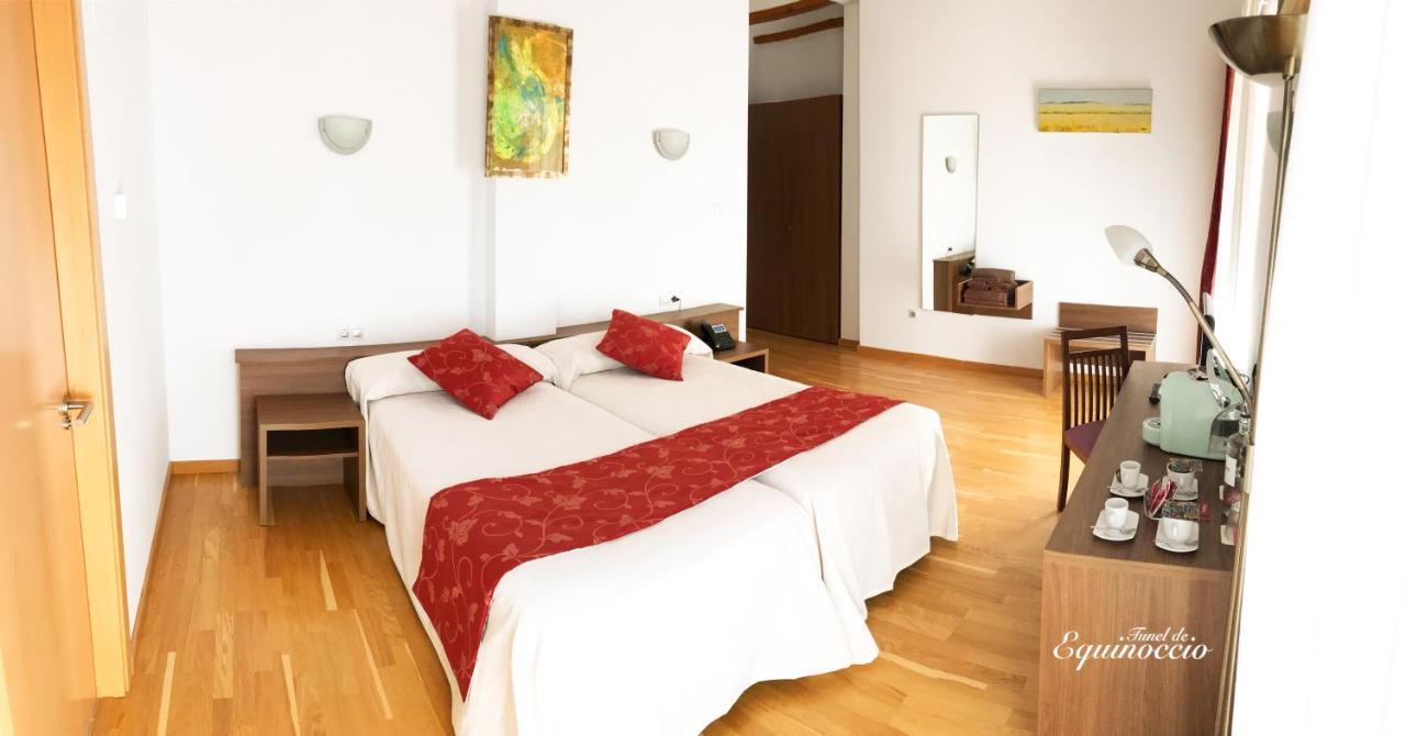 Hotel Baron Andilla Valdealgorfa Esterno foto