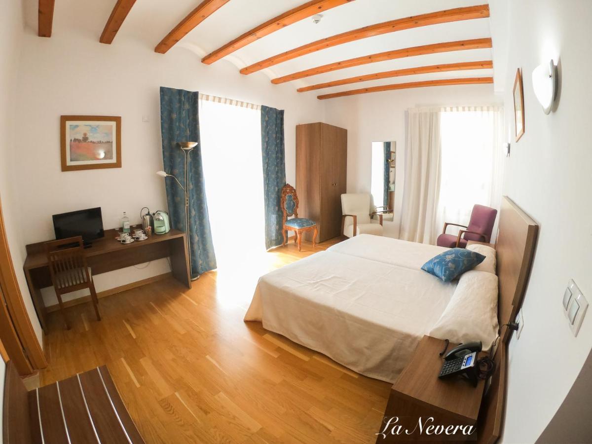 Hotel Baron Andilla Valdealgorfa Esterno foto